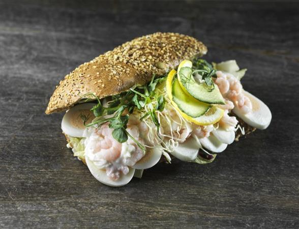 Sandwich med æg og rejer